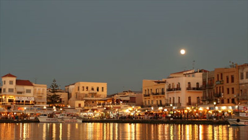 apo-tin-kriti-tou-mesopolemou-ston-metapolemiko-peiraia