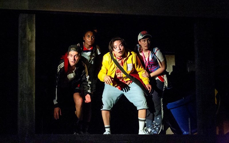 to-theatro-grips-tou-berolinou-erxetai-gia-proti-fora-stin-athina