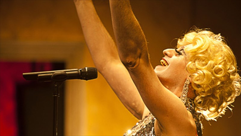 festibal-athinon-sunexizetai-o-kuklos-parastaseon-kuklos-parastaseon