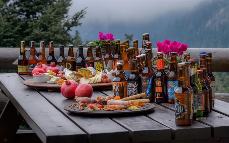 zisame-tin-empeiria-tou-oktoberfest-ston-parnasso-kai-to-elatos-resort-and-health-club