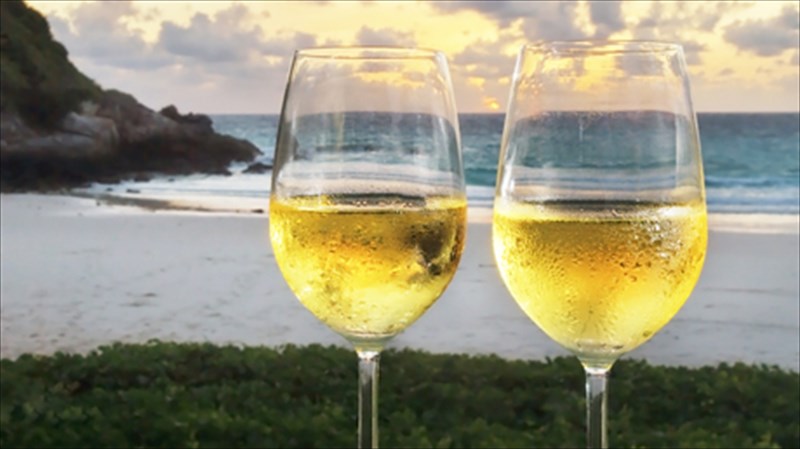 ta-krasia-tou-kalokairiou-sto-mikroskopio