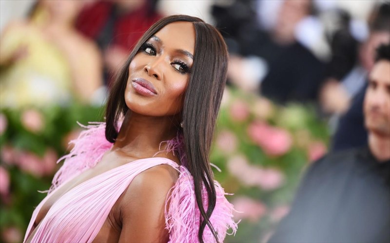 naomi-campbell-den-eimai-etoimi-na-gino-mitera