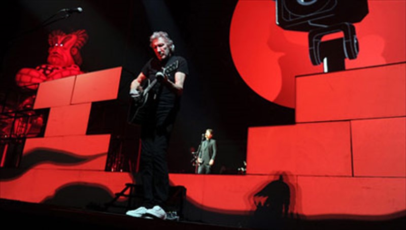 sto-terra-vibe-tin-1i-augoustou-to-the-wall