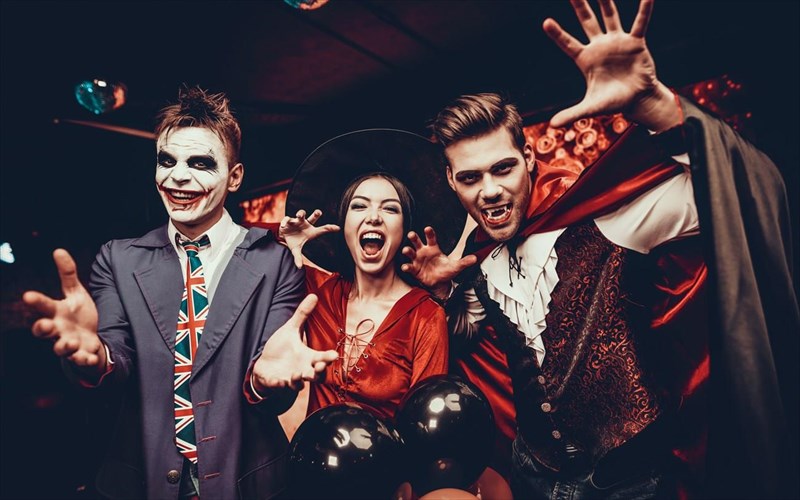 i-google-apokalupse-tis-pio-dimofileis-stoles-gia-to-fetino-halloween