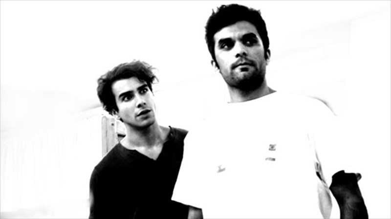 to-theatro-den-ksexna-to-aids