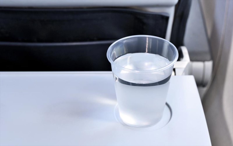 poies-aeroporikes-exoun-to-pio-bromiko-nero