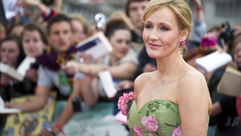 tokrufo-astunomiko-muthistorima-tis-Jk-rowling