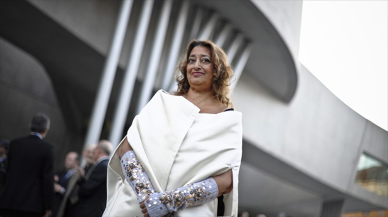 i-zaxa-xantint-sxediazei-to-tzami-stin-athina