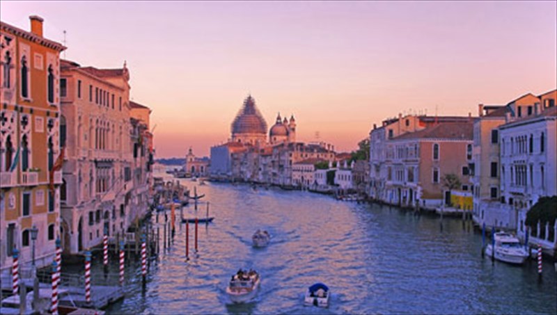 10-pragmata-pou-prepei-na-kanete-kai-na-deite-sti-benetia