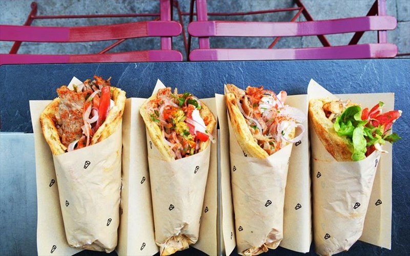 pente-staseis-gia-soublaki-allios