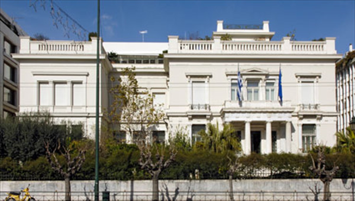 rantebou-sto-mouseio-mpenakidorean