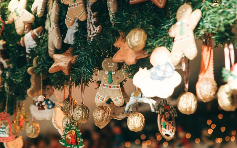 to-xristougenniatiko-paniguri-tis-agapis-kai-fetos-sto-suntagma