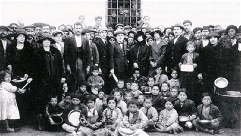 i-kriti-upodexetai-tous-prosfuges-tou-22