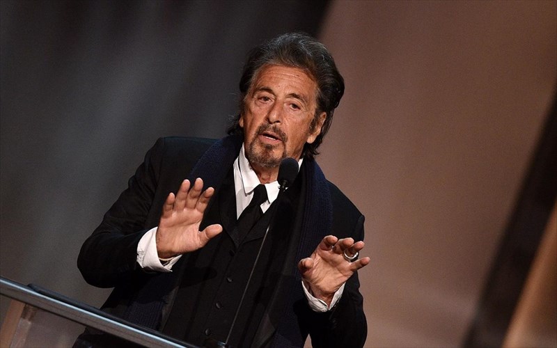 al-pacino-arxisa-na-paizo-se-kakes-tainies-gia-na-tis-kano-kaluteres