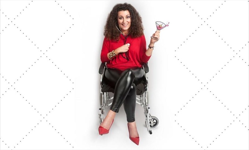 stand-up-me-tin-katerina-brana-gia-tin-pagkosmia-imera-anapirias