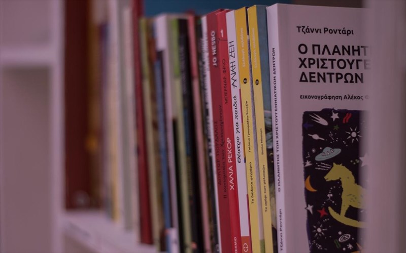 xristougenna-sto-politirio-tou-ethnikou-theatrou-sto-rex