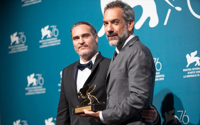 ti-sumbainei-telika-me-to-sikouel-tou-Joker