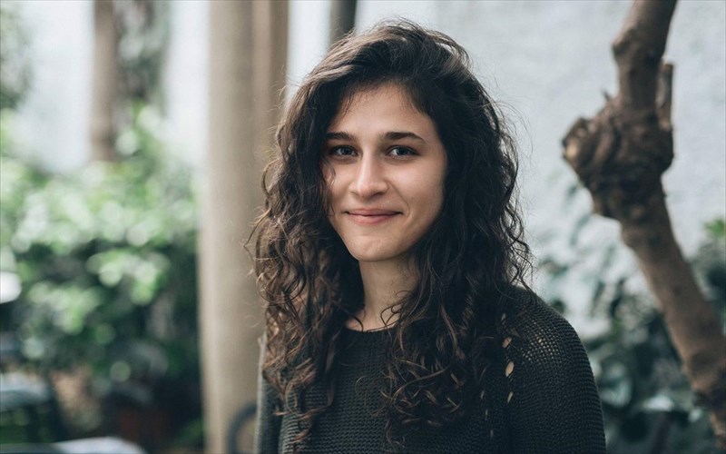 xrusa-kottarakou-otan-imoun-mikri-imoun-enas-uperkinitikos-sifounas