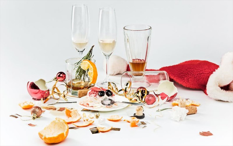 hangover-eksi-aples-trofes-pou-mporoun-na-boithisoun