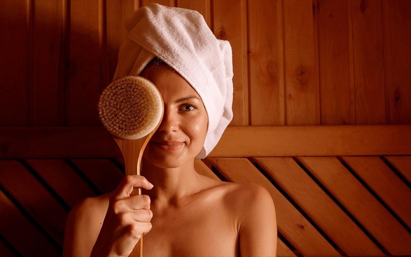 ti-tha-sumbei-stin-epidermida-sas-ean-mpeite-se-mia-saouna