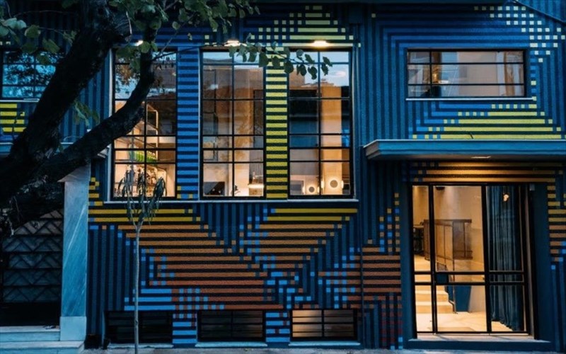 proveleggios-to-neo-estiatorio-tou-sotiri-kontiza-den-einai-auto-pou-nomizete