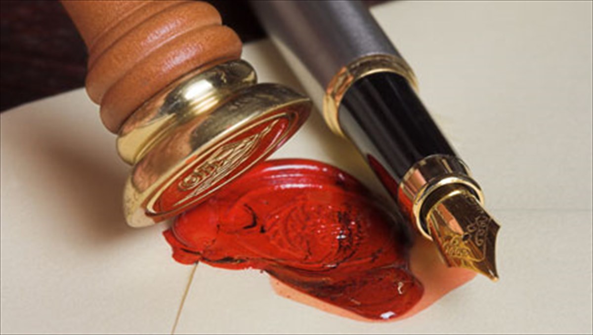 eseis-kratate-mustiko