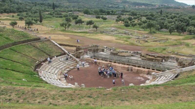 to-arxaio-theatro-messinis-ksananoigei