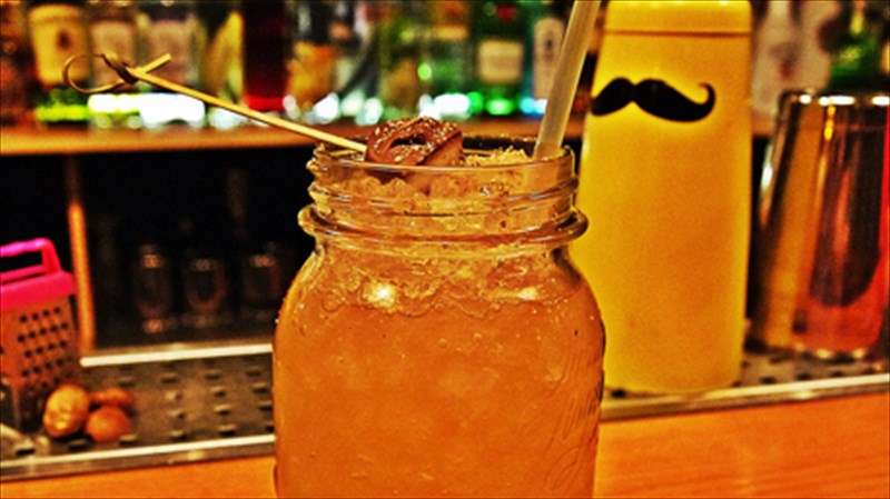 moustaki-auto-to-kati-pou-thelei-i-kifisia-kifisia