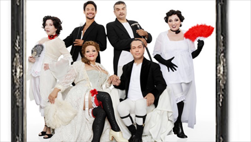 xristos-xatzipanagiotis-kai-biku-stauropoulou-stis-theatrikes-epalkseis