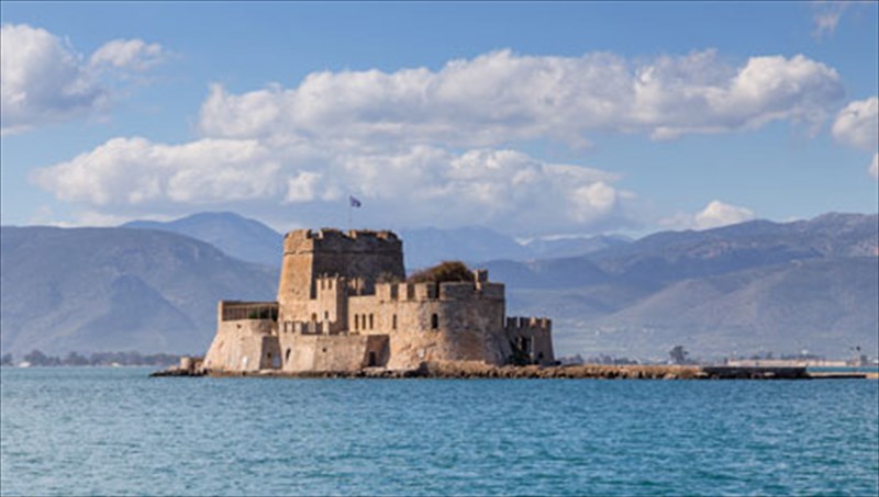 ekei-pou-i-logiki-stamata-i-kardia-thumatai-kardia-thumatai