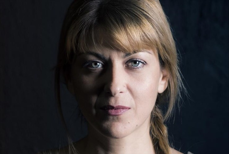 dimitra-surou-na-briskoume-ti-zoi-kai-to-fos-mesa-ston-pono-kai-to-skotadi