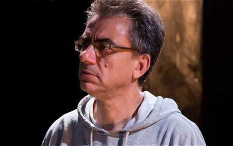 paraitithike-o-nikos-diamantis-apo-to-dimotiko-theatro-peiraia-nikos-diamantis-apo-to-dimotiko-theatro-peiraia