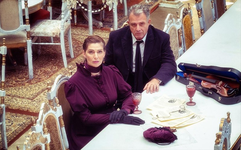 afrterplay-me-tous-theodora-siarkou-kai-pasxali-tsarouxa