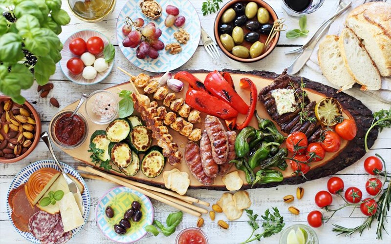 pente-diaforetikoi-tropoi-gia-na-tsiknisete-stin-athina