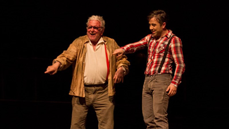 ena-paidi-metraei-t-astra-teleutaies-parastaseis