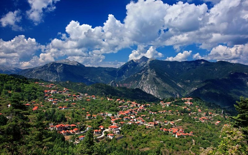 apodrasi-stin-oreini-naupaktia-kai-ta-panemorfa-xoria-tis