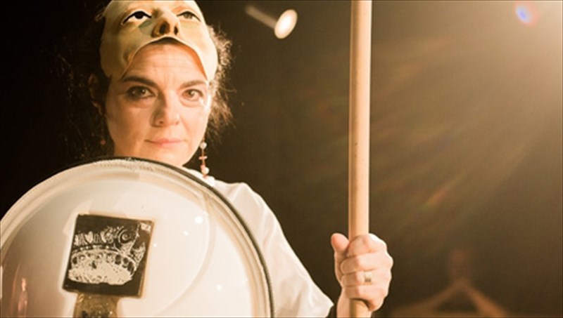 world-crisis-theatre-ena-theatriko-festibal-gia-tin-krisi