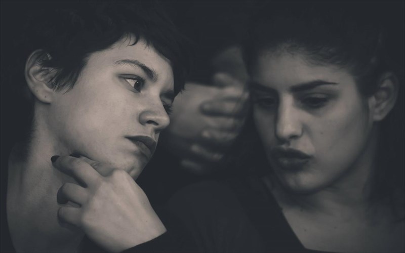 kata-t-alla-kala-mia-parastasi-pou-ftiaxnoume-mazi