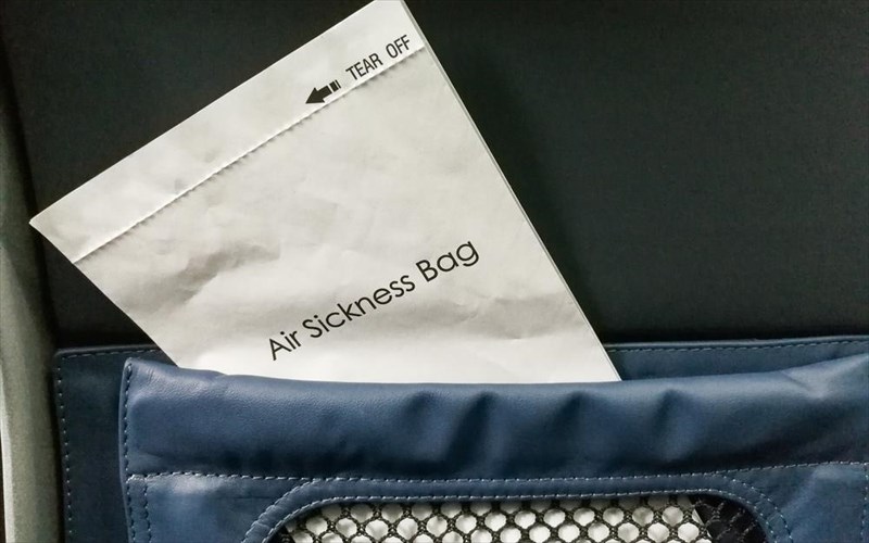 giati-den-prepei-na-xrisimopoieite-pote-ti-thiki-tou-kathismatos-sto-aeroplano