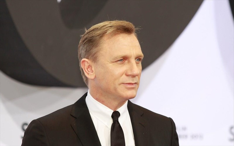 daniel-craig-o-James-bond-mou-prokalouse-agxos