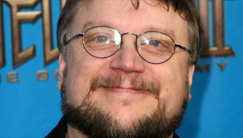 guillermo-del-toro-ksemeine-apo-protagonisti