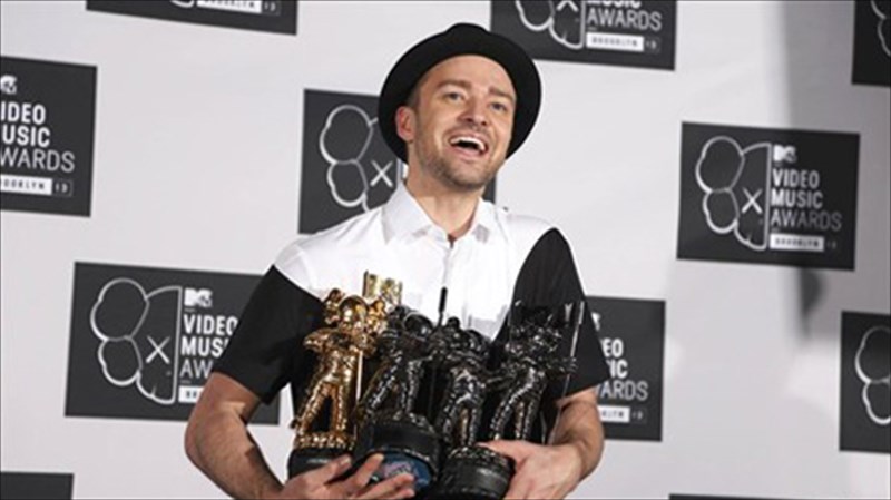 o-Justin-timberlake-megalos-nikitis-sta-brabeia-mtv