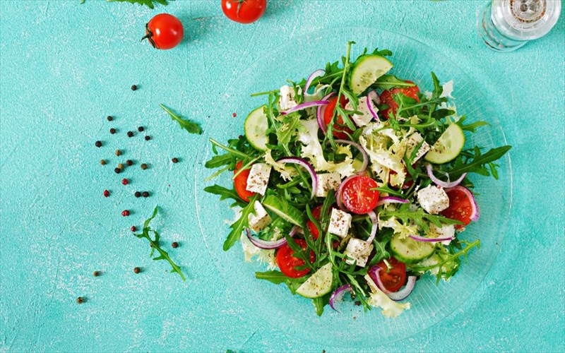 autoi-einai-oi-upopsifioi-gia-to-brabeio-ellinikis-kouzinas-2020