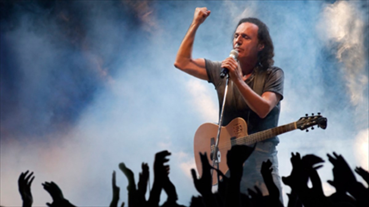 o-basilis-papakonstantinou-40-xronia-efibos