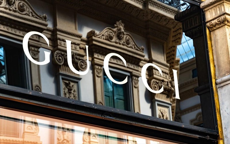 gucci-i-skoteini-pleura-tis-modas-apo-tin-matia-tou-ridley-scott-me-tin-lady-gaga