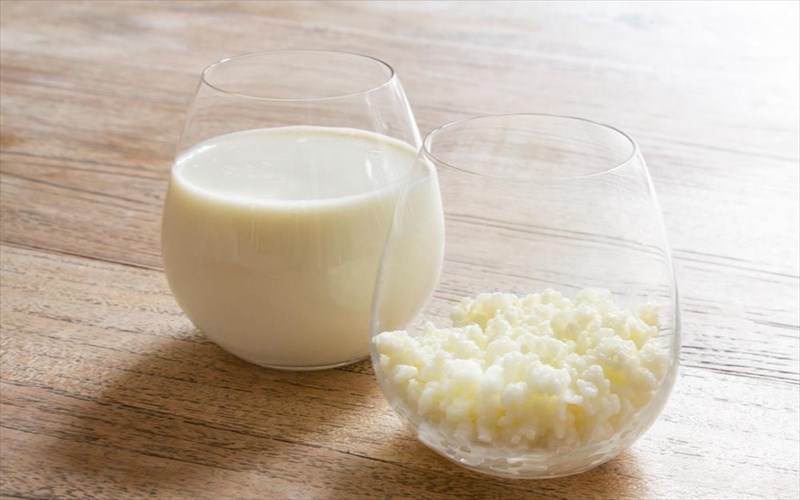 to-kefir-kai-to-meli-kata-tis-allergias