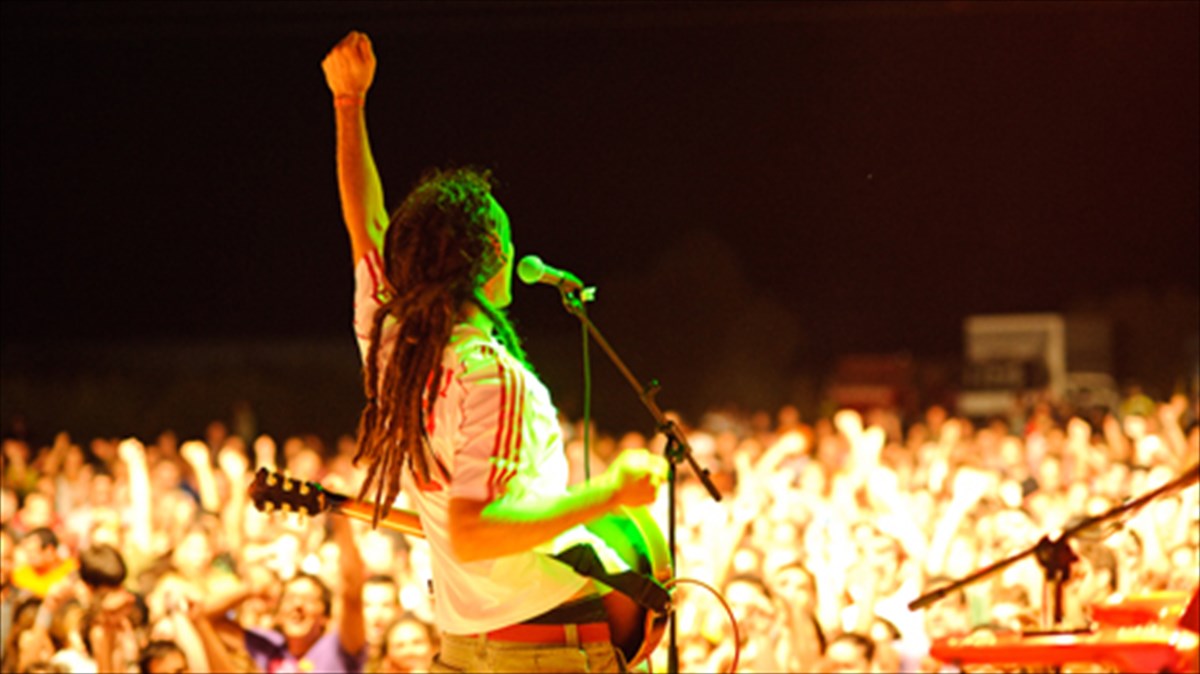 oi-locomondo-gurnoun-sto-sxoleio