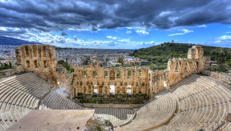 10-ekpliktika-arxaia-kai-romaika-theatra-pou-antexoun-sto-xrono