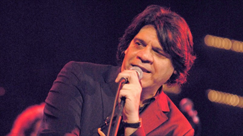 aulaia-stis-sunaulies-tou-kipou-me-niko-ksudaki