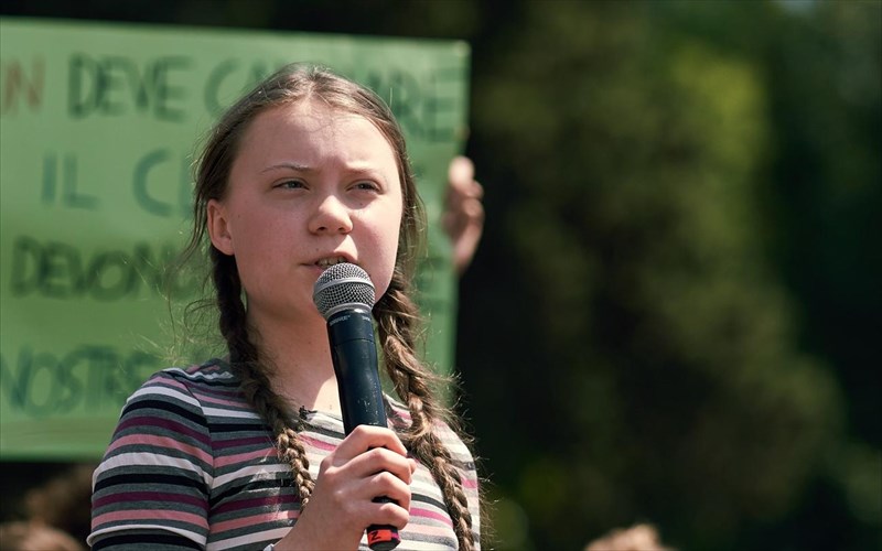 i-greta-thunberg-proeidopoiei-sto-neo-clip-ton-pearl-Jam